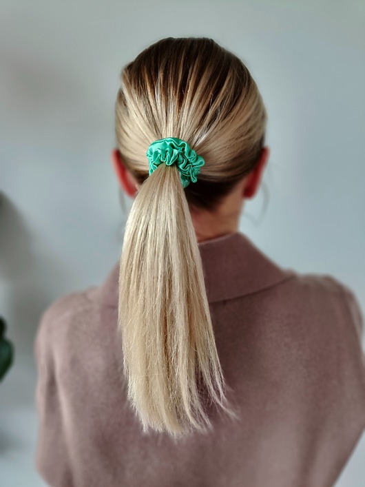 gumki do włosów Gumka jedwabna, scrunchie, frotka queen of emeralds MINI