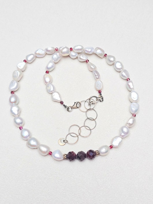 srebrne naszyjniki Szare Perły z Burgundowym Akcentem