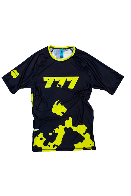 Pack-me Short Camouflage taff.one