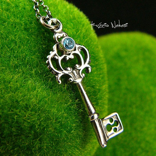 wisiory Naszyjnik Key - Topaz Sky Blue Srebro