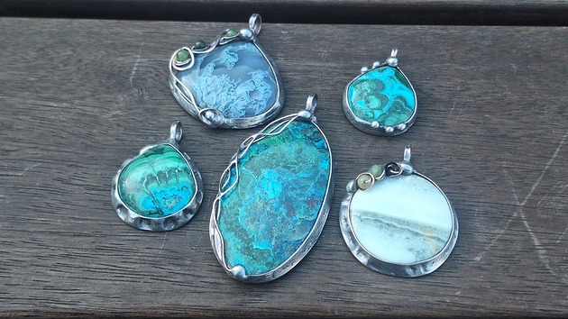 wisiory Zamówienie z kamieni Klientki