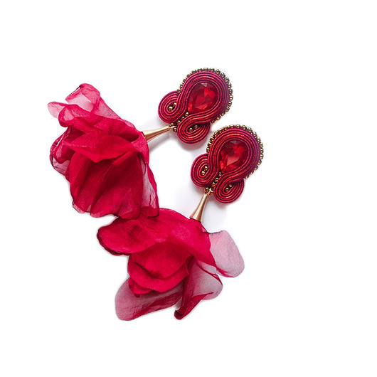 Bordowe kolczyki soutache z kwiatami Mró Soutache