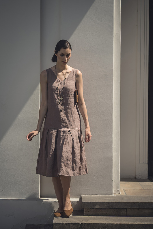 sukienki midi damskie Lniana midi z falbaną mleczna czekolada