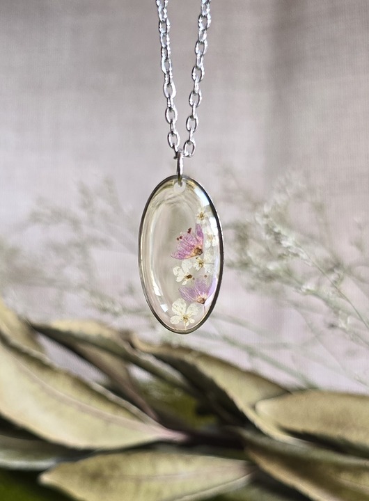 wisiory Wieczne kwiaty srebrna zawieszka jajowata suszone różowe