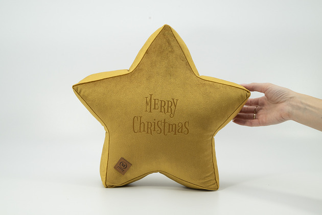 dekoracje świąteczne Poduszka dekoracyjna gwiazdka, świąteczna velvetowa - grawer MERRY CHRISTMAS