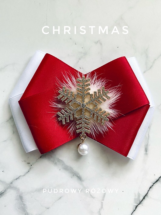 broszki Brosza ze śnieżynką gwiazdką z puszkiem  Mikołajki Święta