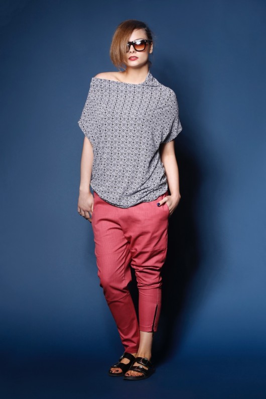 Redi-blouse-Neck B/W Macosa