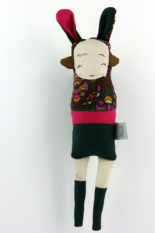 Siostra Szi malinowa - zabawka hand made Mimi Monster