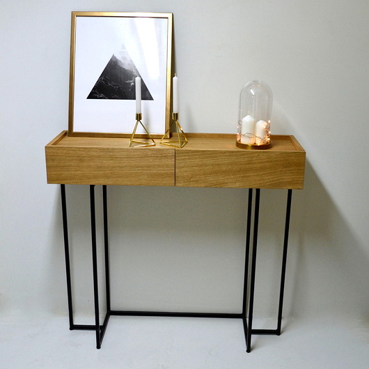 Konsola z szufladami Alice Papierówka Simple form of furniture