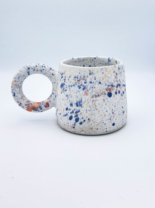 kubki Ceramiczny kubek nakrapiany