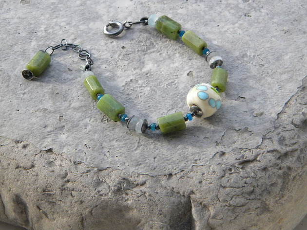 bransoletki wire wrapping Niebieskie plamki   - bransoletka