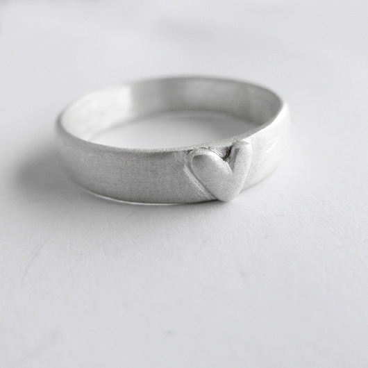 pierścionki srebrne Pierścionek SERDUSZKO