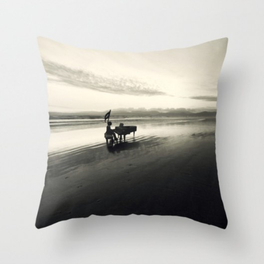 poduszki z grafiką MR TUNE poduszka