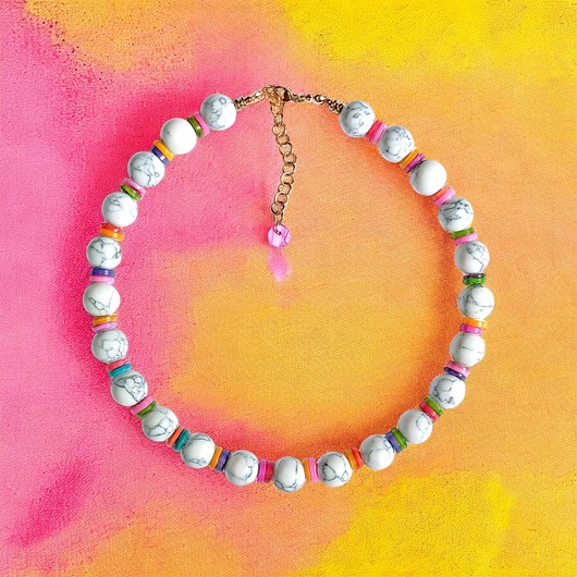 chokery HOT TREND 2025 : naszyjnik : summer collection : howlit 12mm, kolorowa muszla