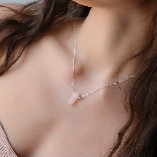 srebrne naszyjniki Naszyjnik kwarc różowy- srebro 925