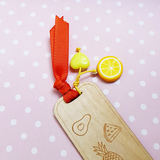Zakładka do książki na prezent dla dziecka fimo Lemon Lovely