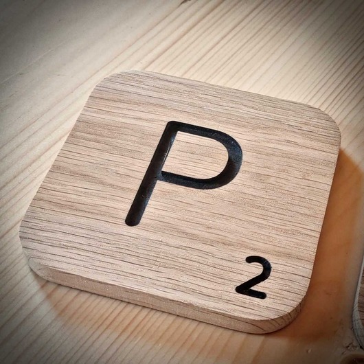 napisy dekoracyjne i tabliczki Litery scrabble, z drewna, drewniana krzyżówka