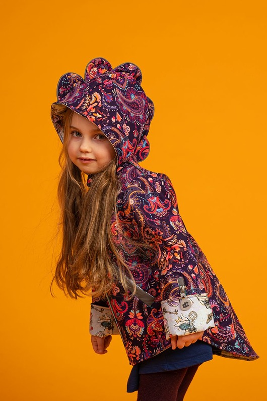 kurtki i płaszcze dla dziewczynki Kurtka Softshell Kolorowa Wonderland