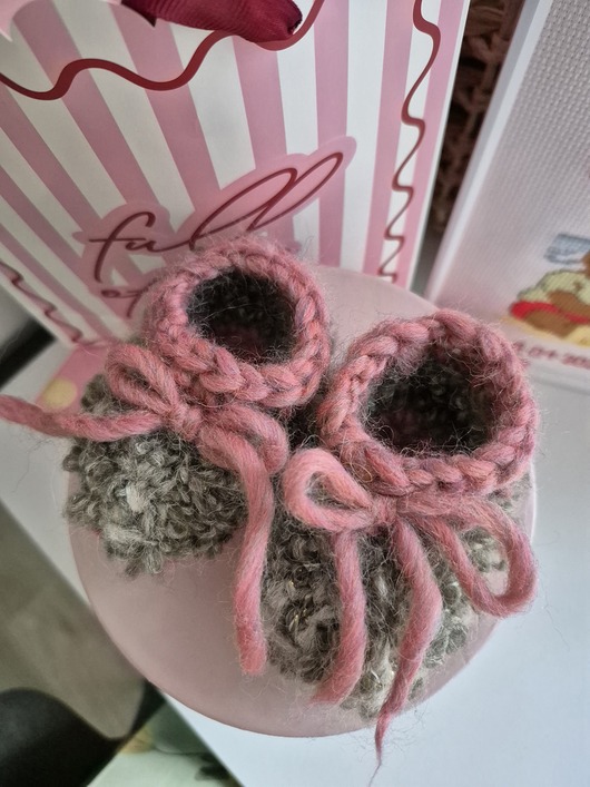 bielizna i piżamy dla dziewczynki Wełniane buciki bouckle dla noworodka PINK Newborn