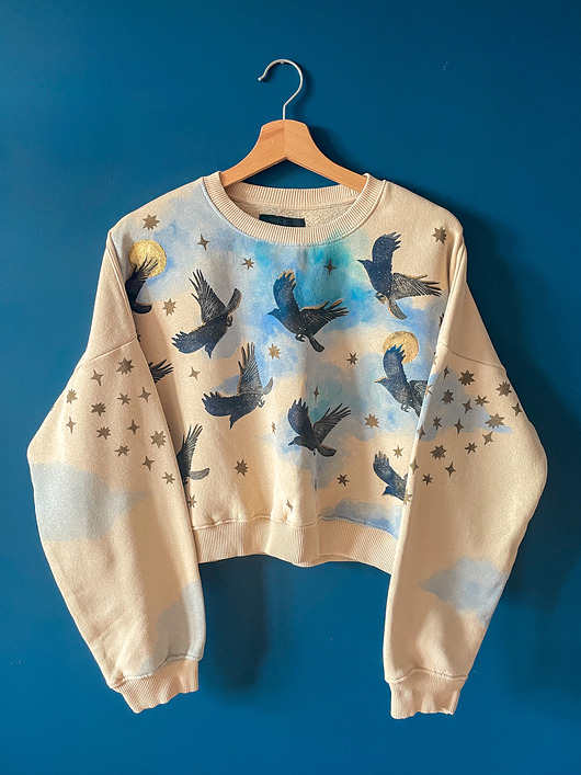 bluza bez kaptura damska Bluza oversize w print z krukami i złotymi gwiazdami na niebie S