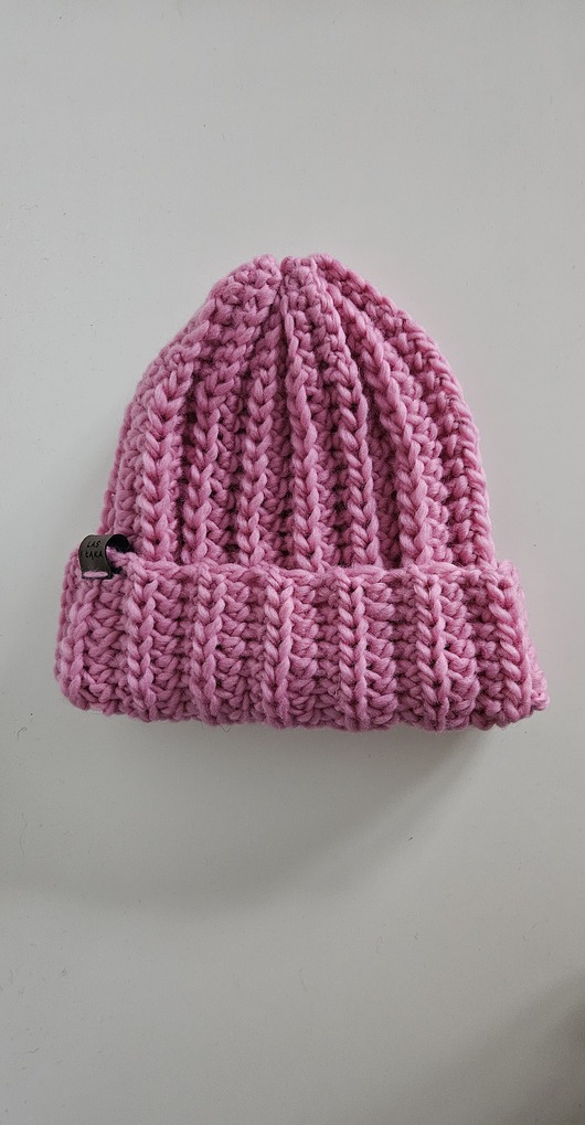 czapki damskie Czapka wełniana w kolorze płatka róży