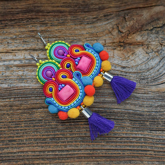 kolczyki soutache Etniczne  kolczyki soutache z pomponami