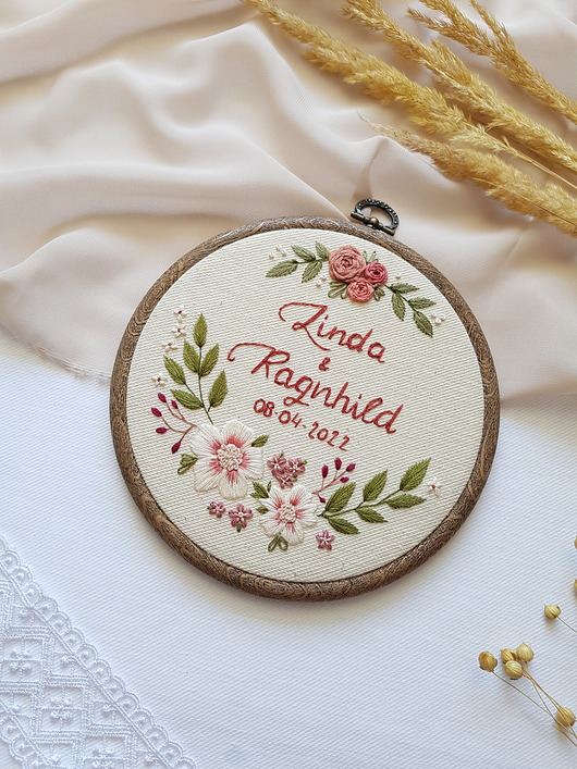 dodatki - różne Haftowany tamborek - pamiątka, rocznica, ślub