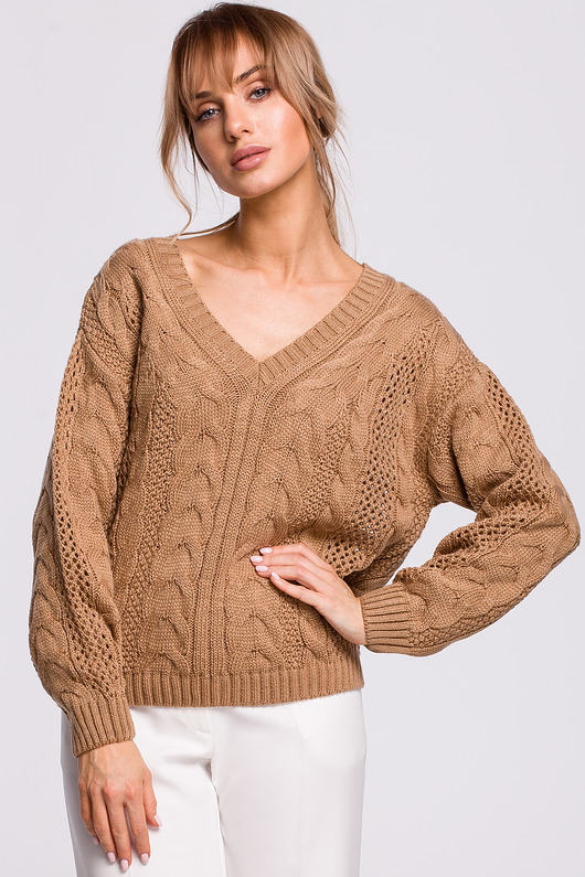 Sweter z dekoltem w serek-beżowy(M-510) MOE