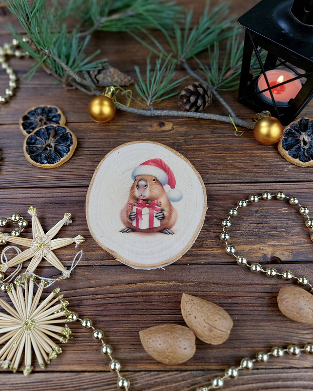 ozdoby choinkowe Brzozowa podkładka pod kubek, świąteczna zawieszka - kapibara