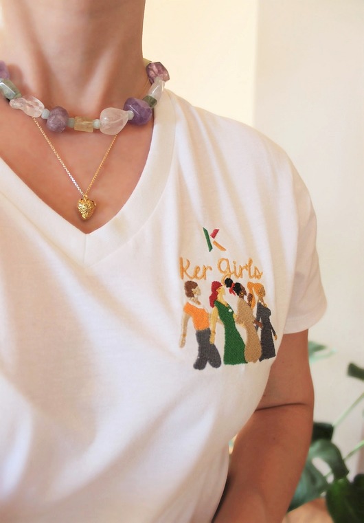 t-shirt damskie T-shirt wysokiej jakości, bawełna organiczna z wyjątkowym haftem