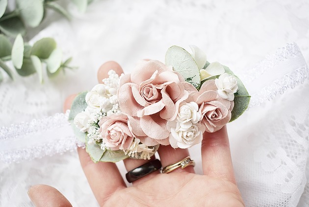 wianek na chrzest niemowlę opaska pudrowy róż Petite Dame