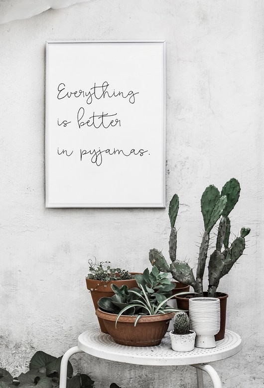 Plakat typograficzny Everything is better  myscandi