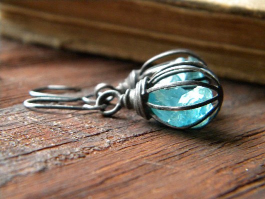 kolczyki wire wrapping surowe apatyty w klatkach
