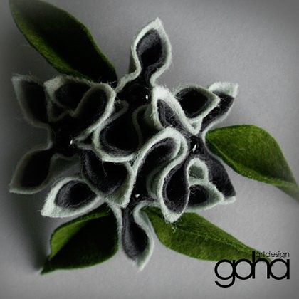 Szare z zielonym -Biżuteria Autorska FlowerFelt Design