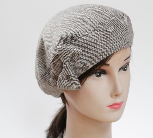Beret z kokardą umodystki