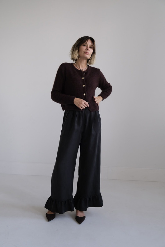spodnie materiałowe damskie Spodnie z falbanką oh Romantic trousers