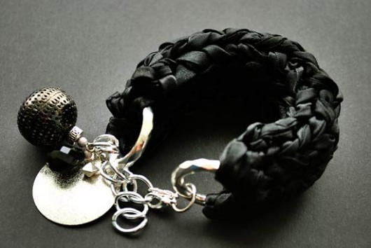 Oxid tire - bransoletka Buy or Die