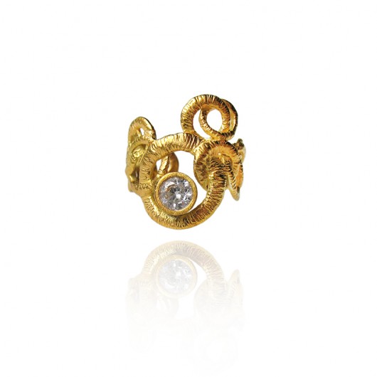 złoty koronkowy pierścień- RITA KOS jewellery