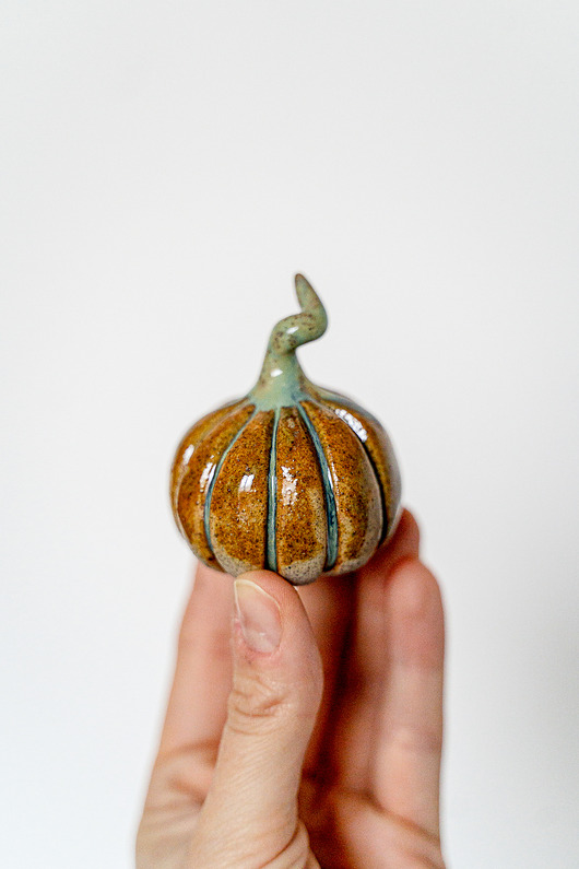 figurki i rzeźby Ceramiczna figurka DYNIA