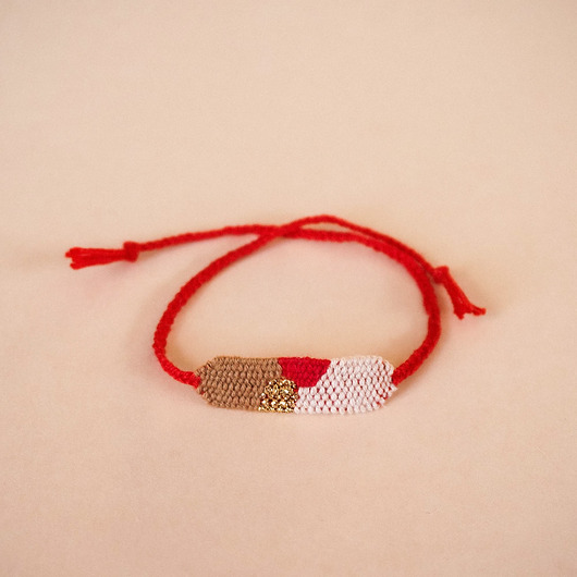 bransoletki - inne Mini bransoletka tkana na krośnie z czerwienią