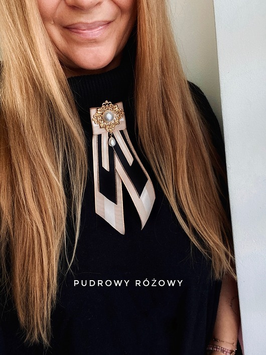 broszki Brosza / Krawatka czarno złota z perłą NEW