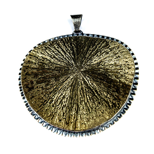 wisiory Słońce pirytu