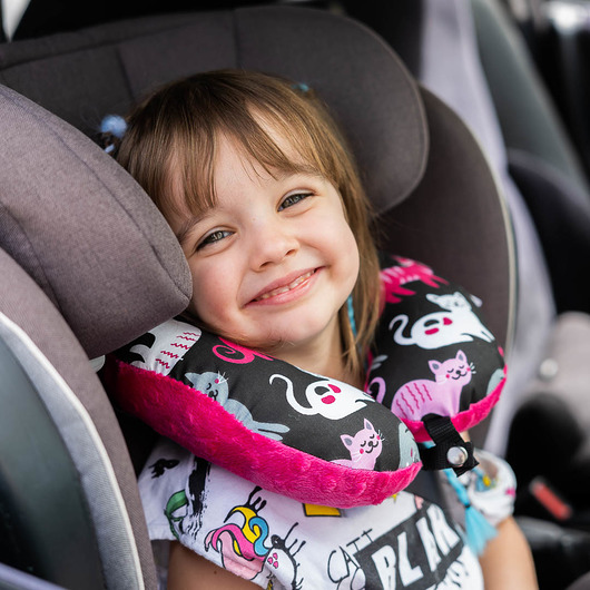 poduszki do pokoju dziecka Poduszka podróżna dla dzieci koty fuksjowe