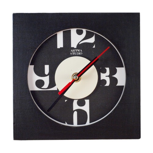 KwadrokOLOr black and white Clock Wood Studio