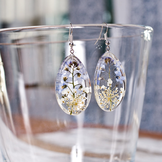 kolczyki z żywicy Kolczyki z niezapominajkami w żywicy