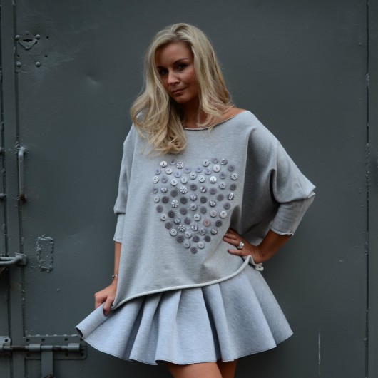 bluza bez kaptura damska BLUZA SZARA SERCE GUZIKI - handmade - oversize 
