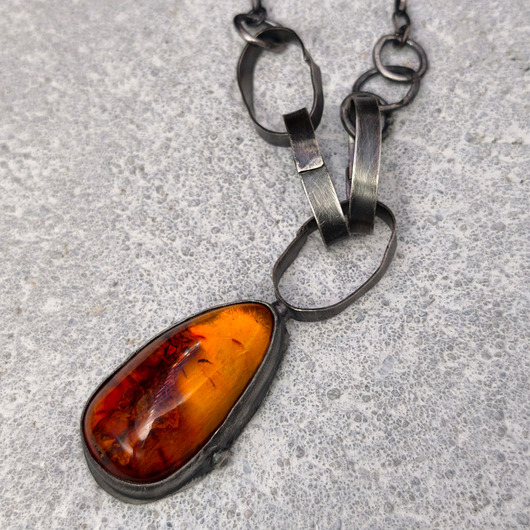 wisiory Bursztyn - duży wisior