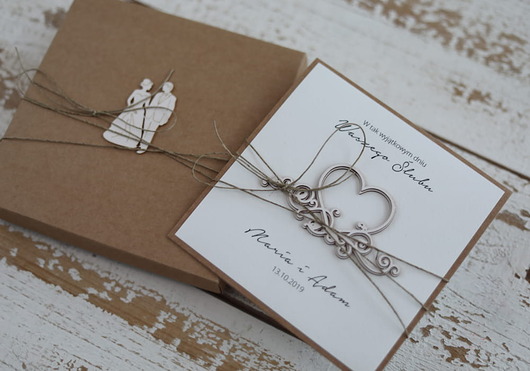 zaproszenia i kartki na ślub Oryginalna kartka ślubna ręcznie robiona na ślub młoda para