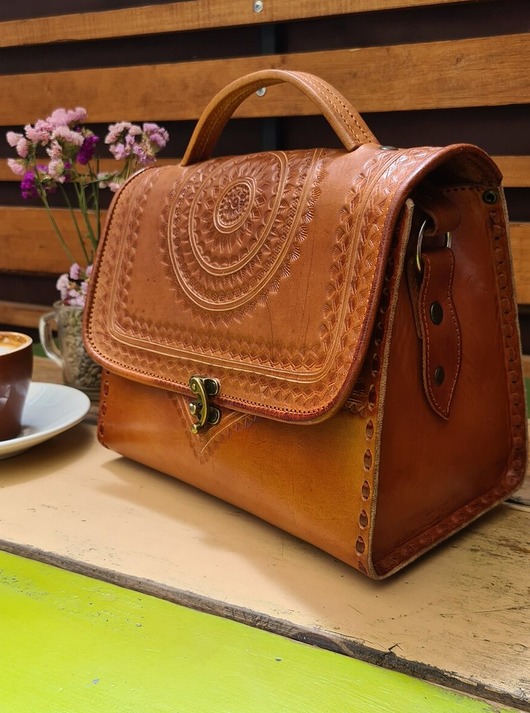 torby na ramię Kuferek torebka damska skórzana wzory Linda góralska skóra