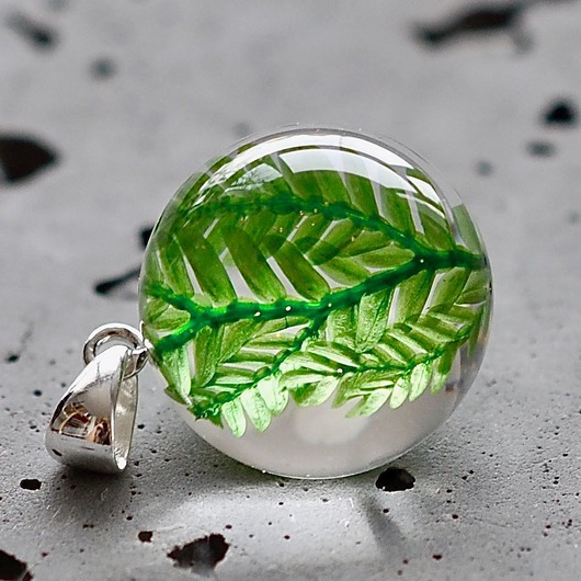 Elegancki wisiorek z paprocią Grol Jewellery